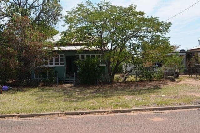 18 Poplar, Barcaldine QLD 4725, Barcaldine - Image 1
