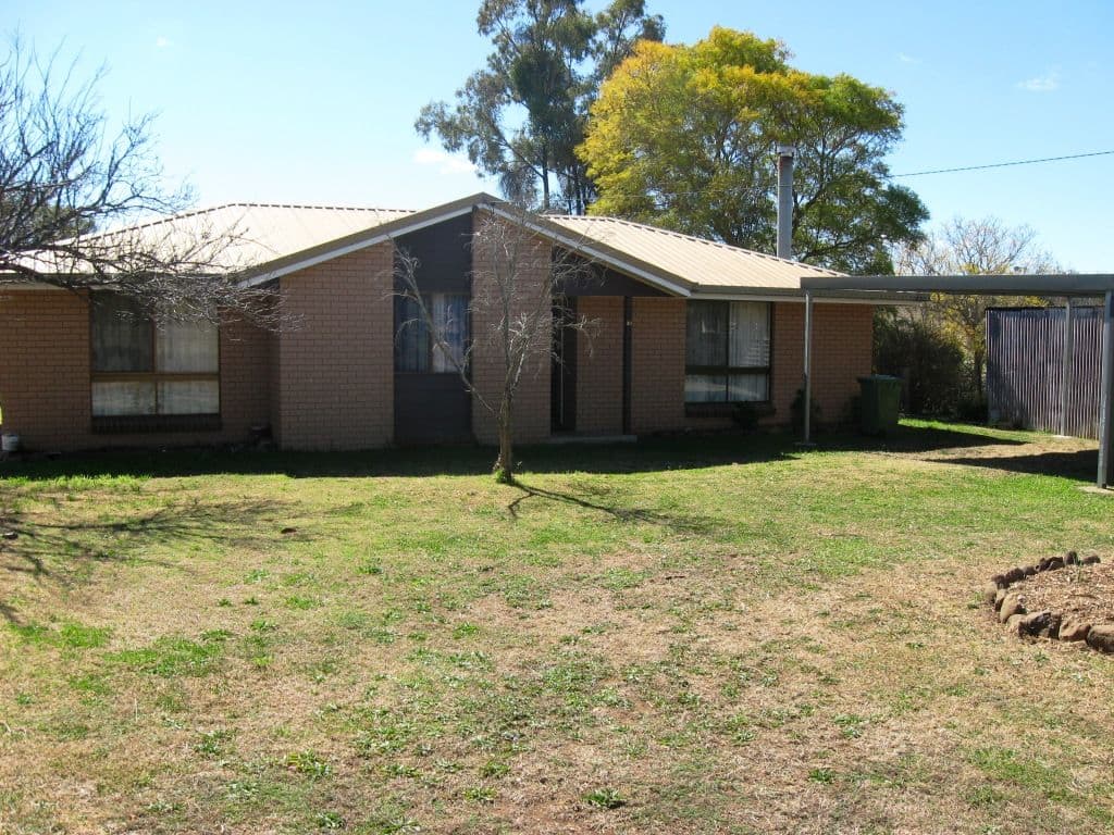 13 Edward Street, GOOMBUNGEE QLD 4354, Goombungee - Image 1