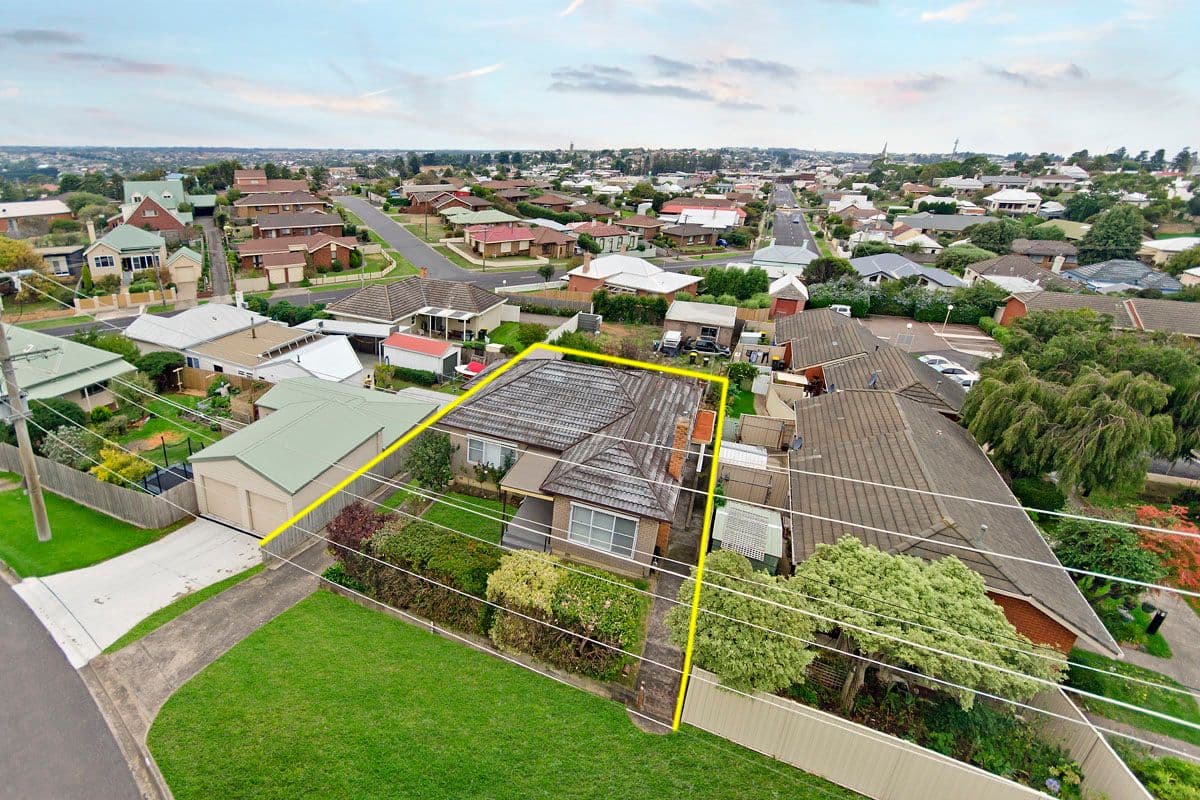 88 Hyland Street, WARRNAMBOOL VIC 3280, Warrnambool - Image 1