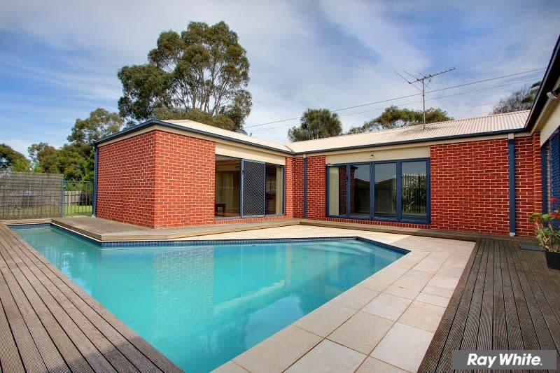 2 Caversham Drive, MORNINGTON VIC 3931, Mornington - Image 1