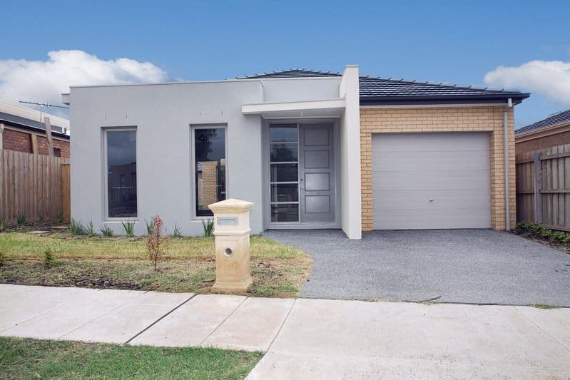 8 Shields Street, EPPING VIC 3076, Epping - Image 1