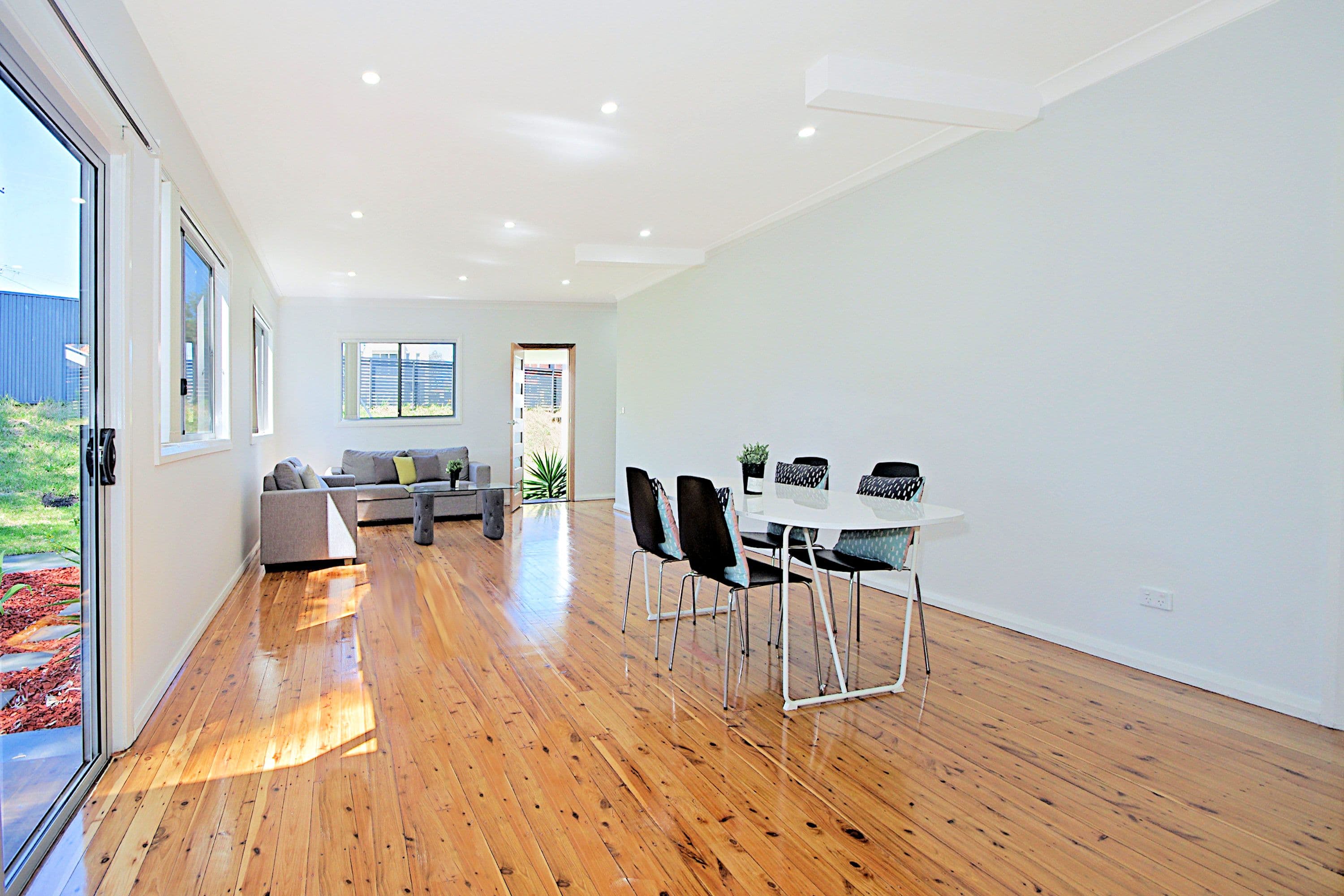 2 Henry Lawson Drive, Peakhurst - Image 1