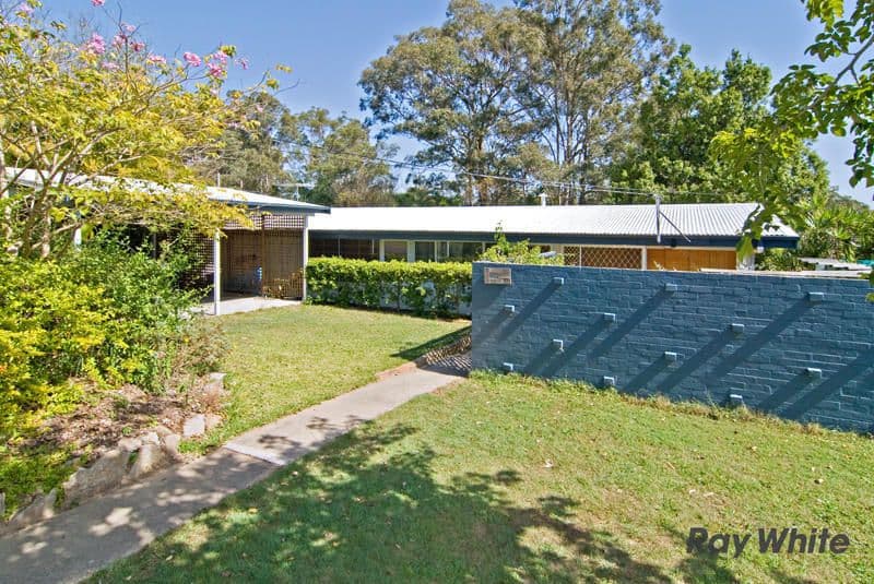 103/8 Spinnaker Drive, Sandstone Point - Image 1