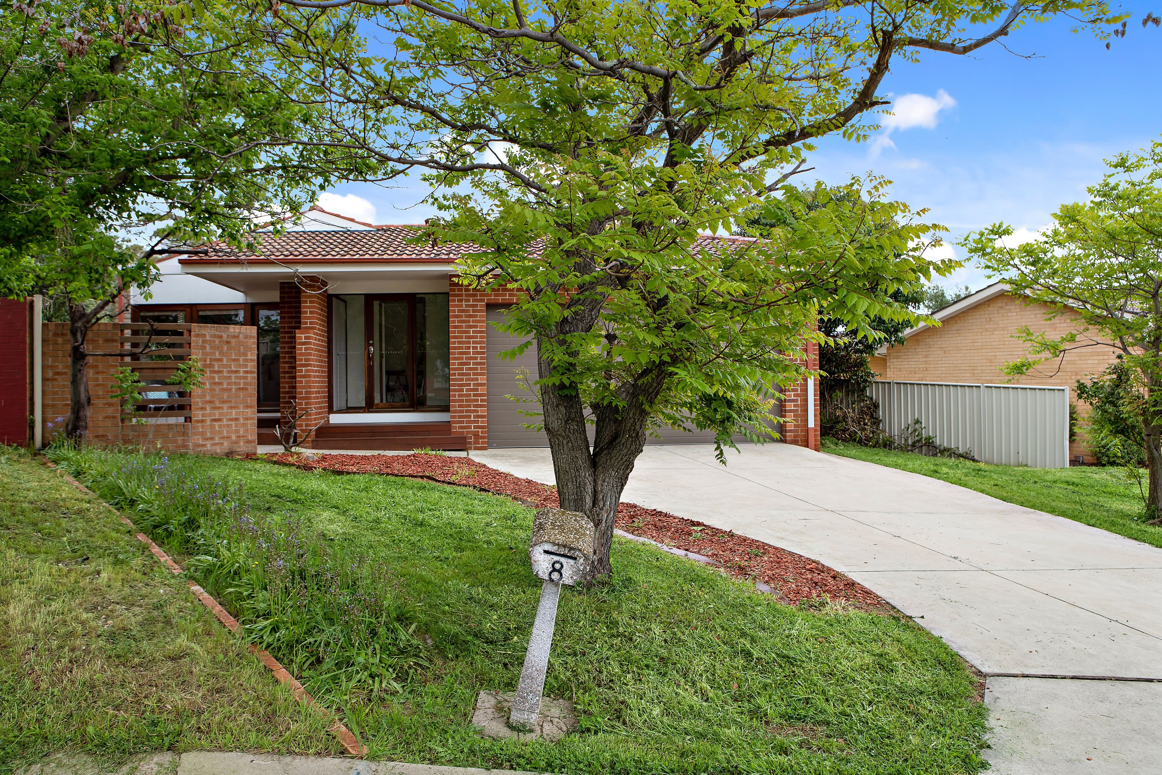 8 Guy Place, Holder ACT 2611, Holder - Image 1