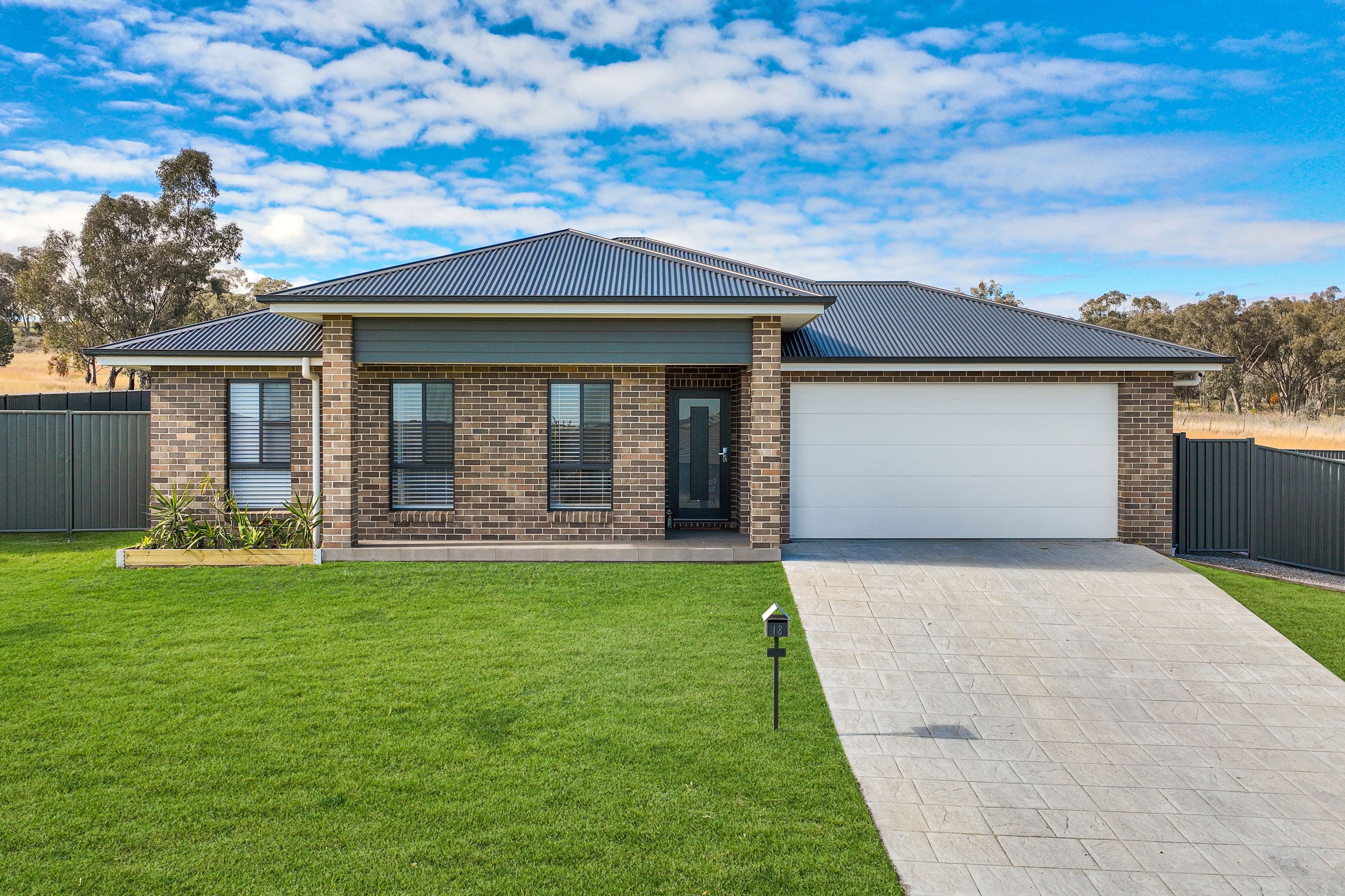 18 Sherborne Street, Tamworth NSW 2340, North Tamworth - Image 1