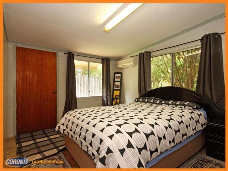 35 Gowen Street, Shorncliffe - Image 1