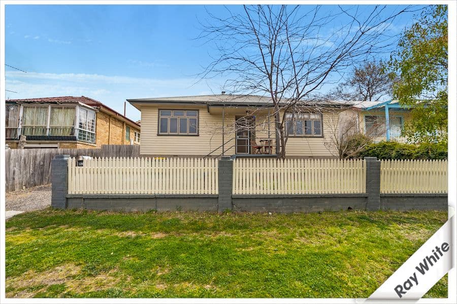 109 Ross Road, Crestwood - Image 1