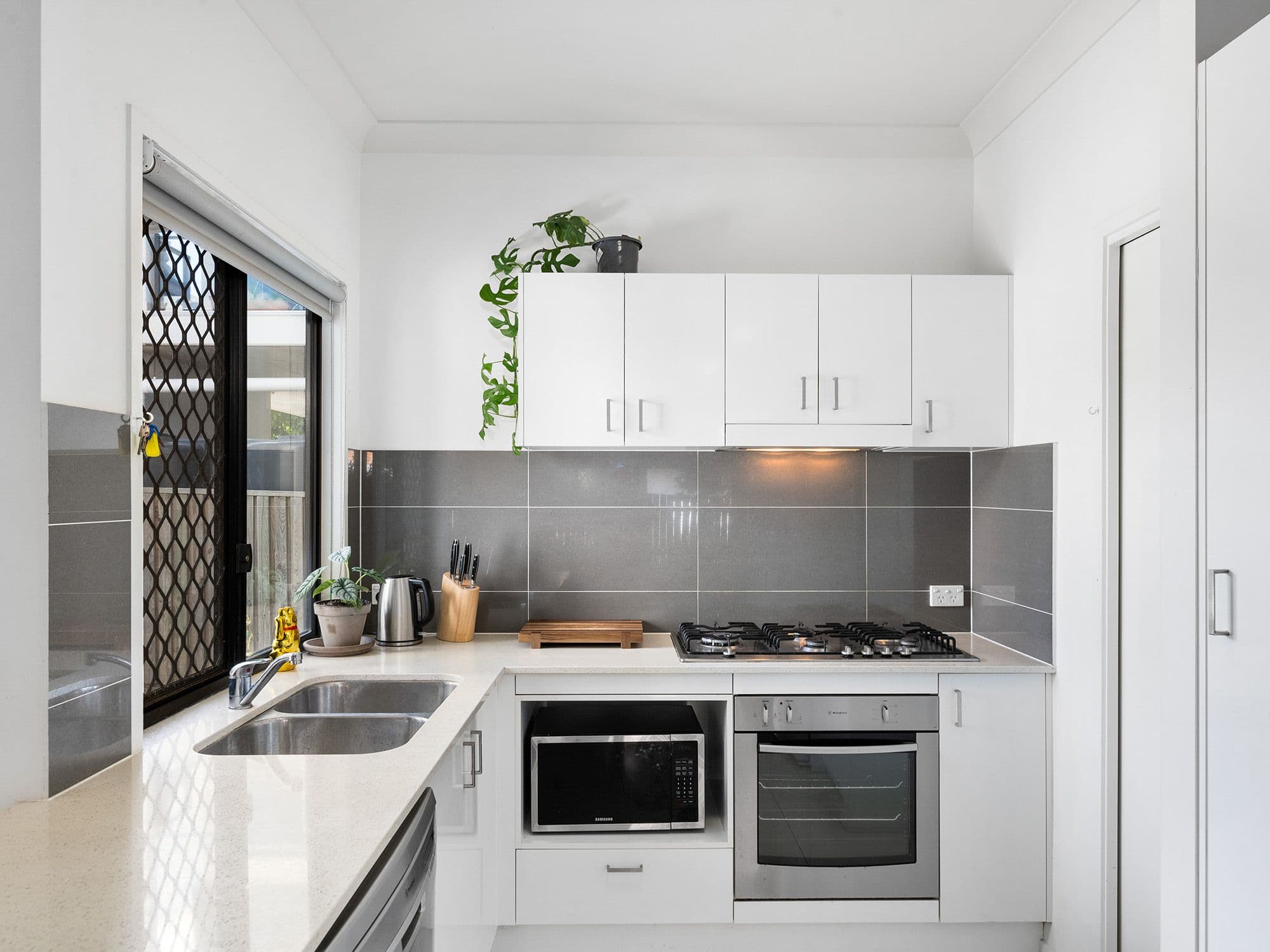18 Berge Street, Mount Gravatt QLD 4122, Mount Gravatt - Image 1