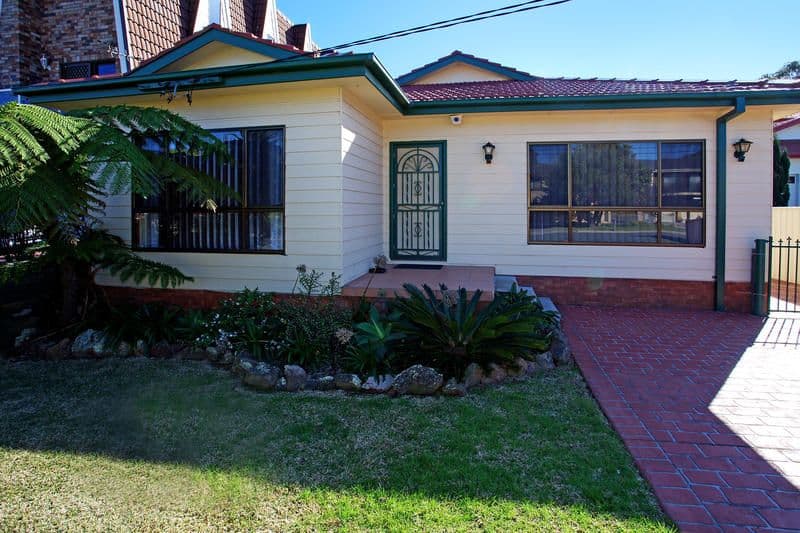 12 Lakeview Parade, PRIMBEE NSW 2502, Primbee - Image 1