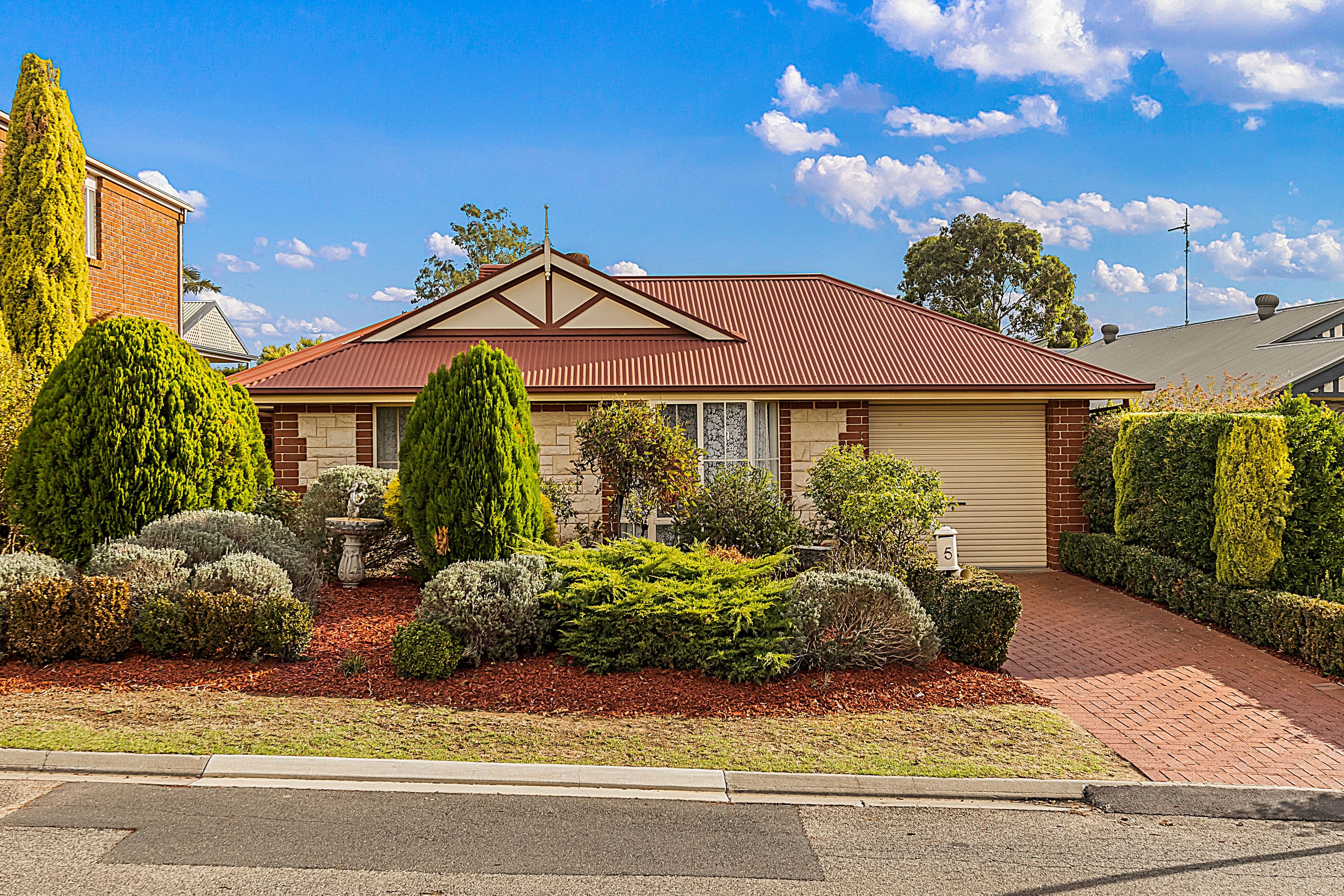 5 Tom Packer Drive, Athelstone SA 5076, Athelstone - Image 1