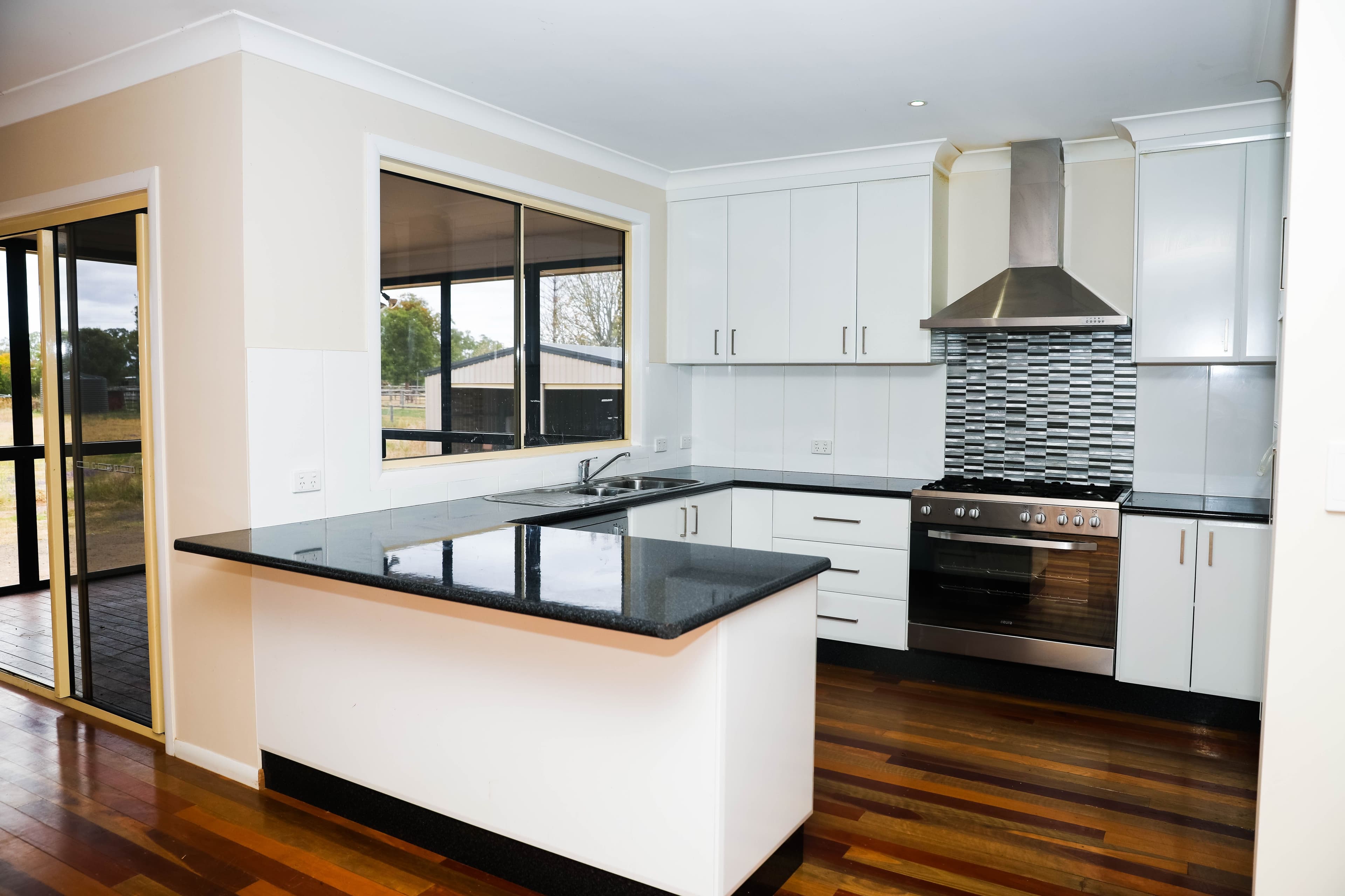 12 Bowen Street, Condamine QLD 4416, Condamine - Image 1