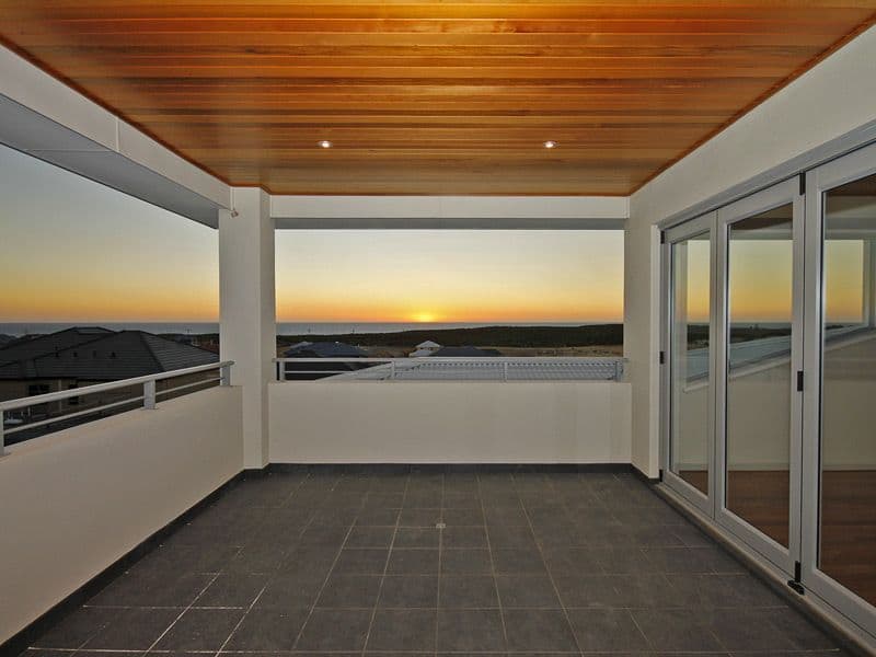 5 Tulum Approach, ILUKA WA 6028, Iluka - Image 1