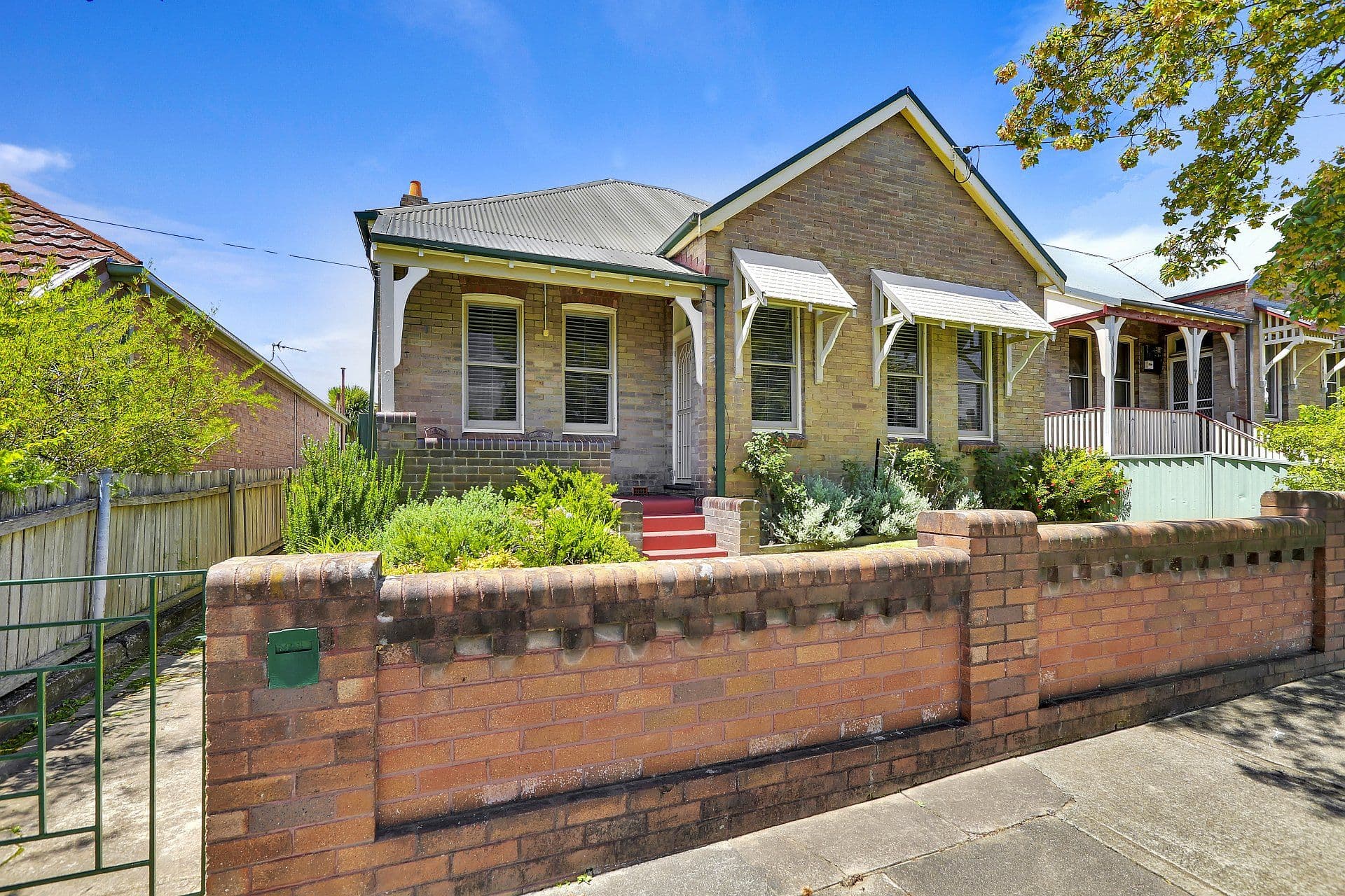 9 Laurence Street, Lithgow NSW 2790, Lithgow - Image 1