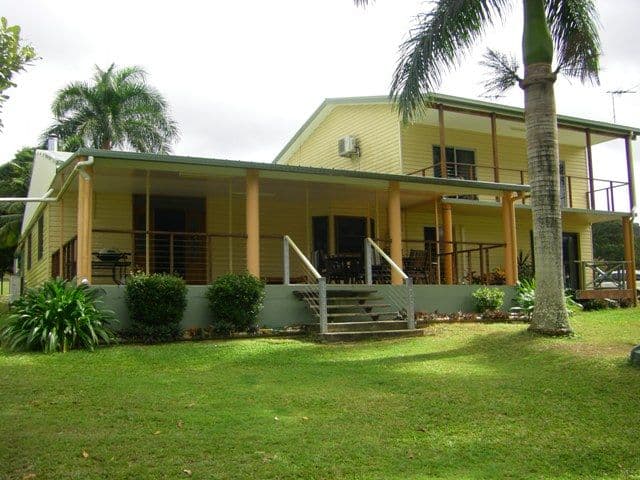 6 Hampden Court, HAMPDEN QLD 4741, Hampden - Image 1