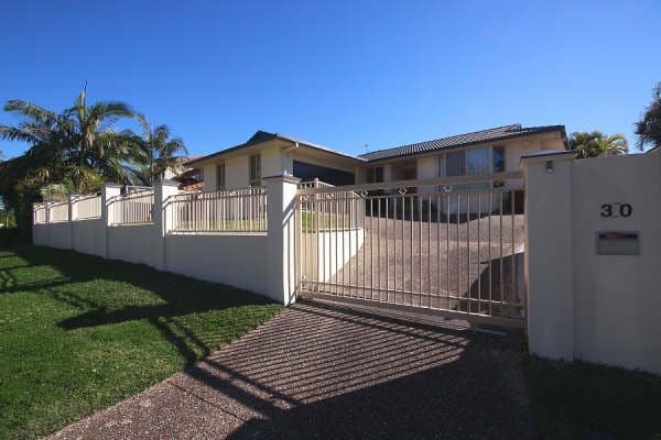 30 Clubhouse Drive, ARUNDEL QLD 4214, Arundel - Image 1