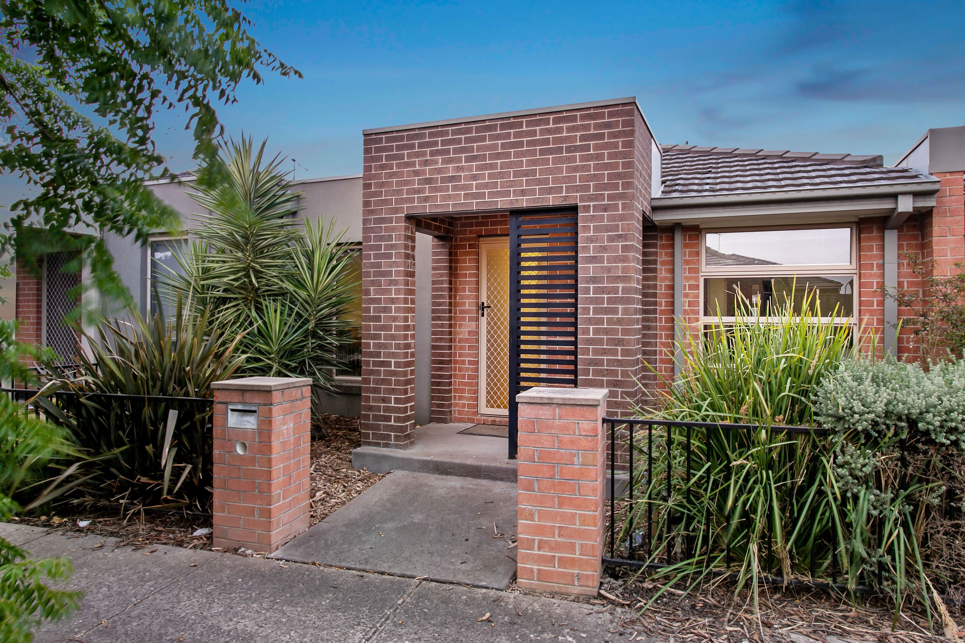 12 Midori Lane, Officer VIC 3809, Officer - Image 1