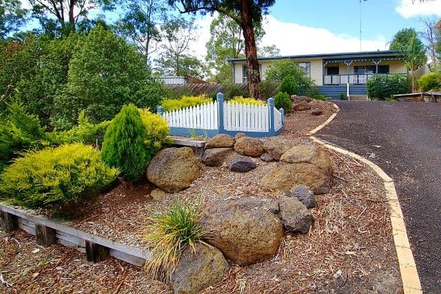 7 Hurst Road, HURSTBRIDGE VIC 3099, Hurstbridge - Image 1