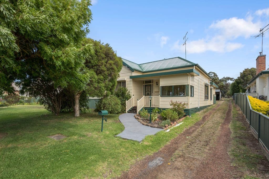 22-24 Fyfe Street, Hamilton VIC 3300, Hamilton - Image 1