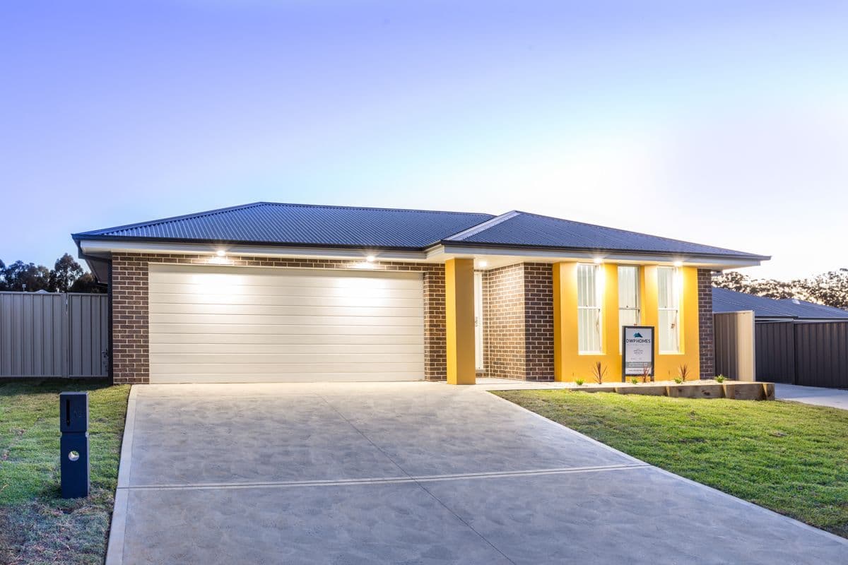 15 Hughes Street, Orange - Image 1