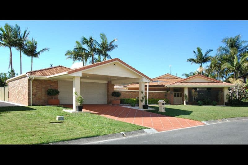8 Henning Court, MERMAID WATERS QLD 4218, Mermaid Waters - Image 1