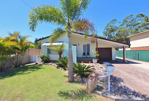 37 Eames Avenue, North Haven, North Haven - Image 1