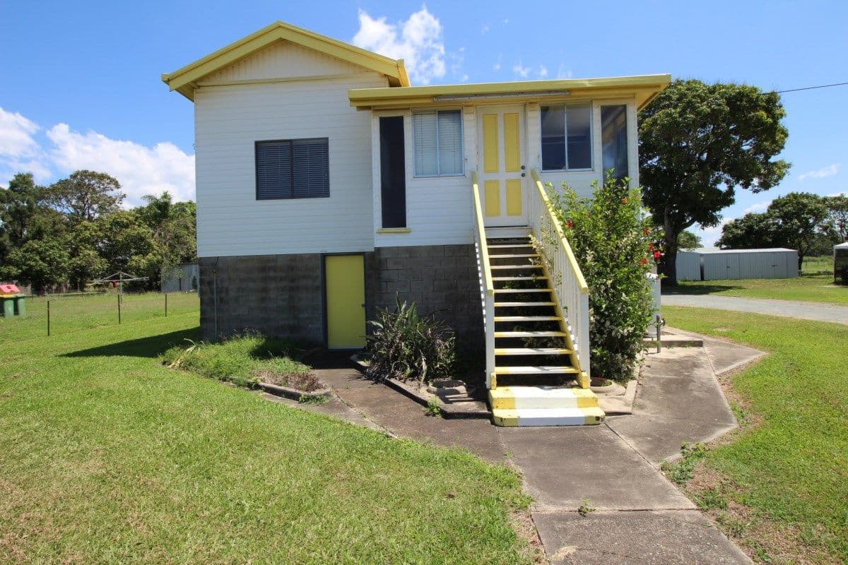 101 Broad Street, Sarina QLD 4737, Sarina - Image 1