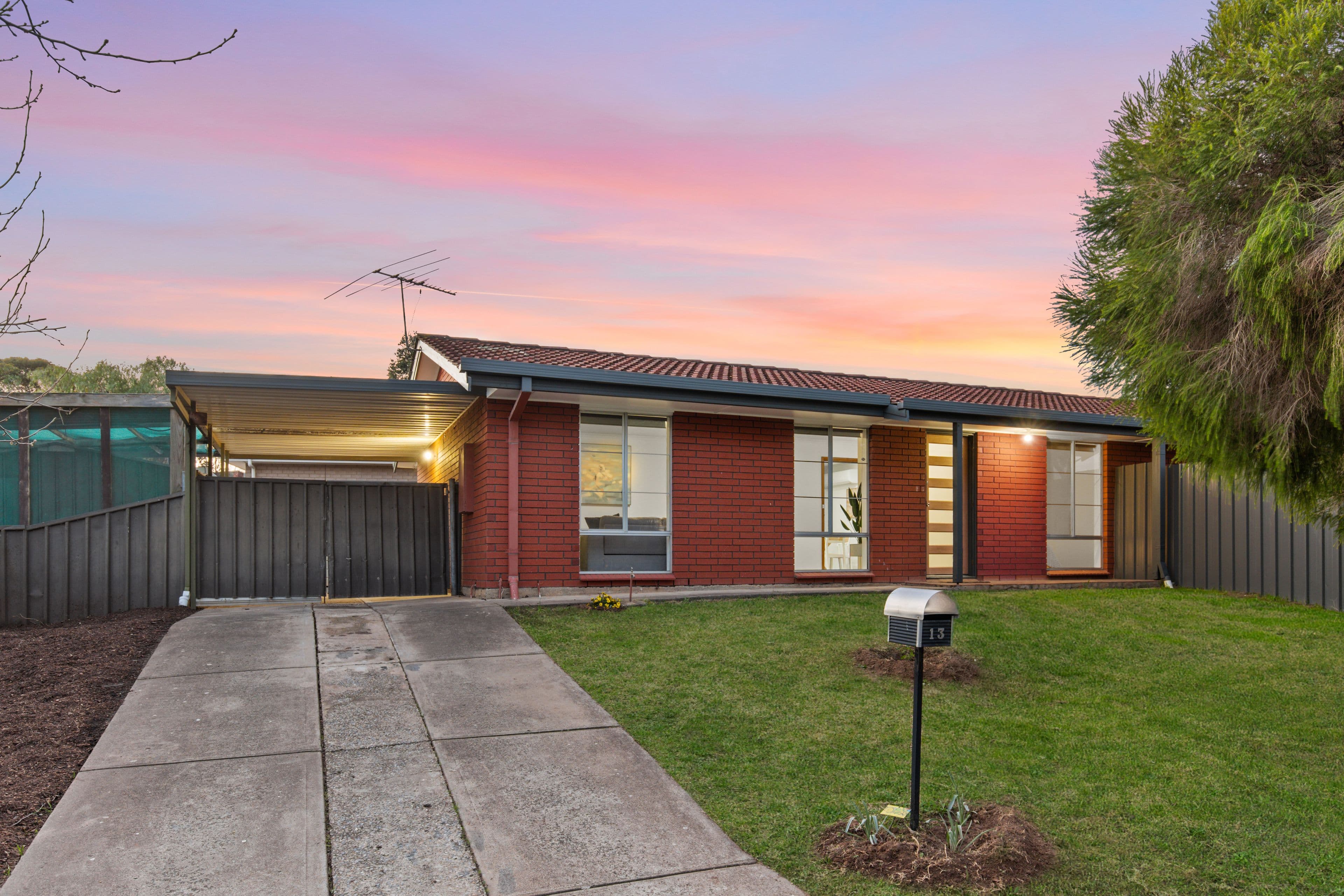 13 Kingsbridge Drive, Morphett Vale SA 5162, Morphett Vale - Image 1