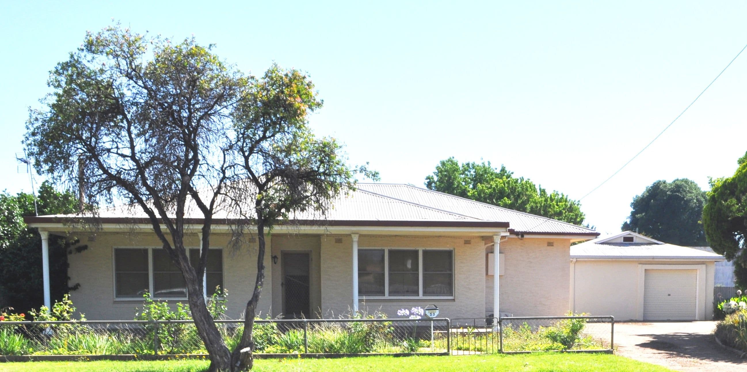 53 Temora Street, Cootamundra - Image 1