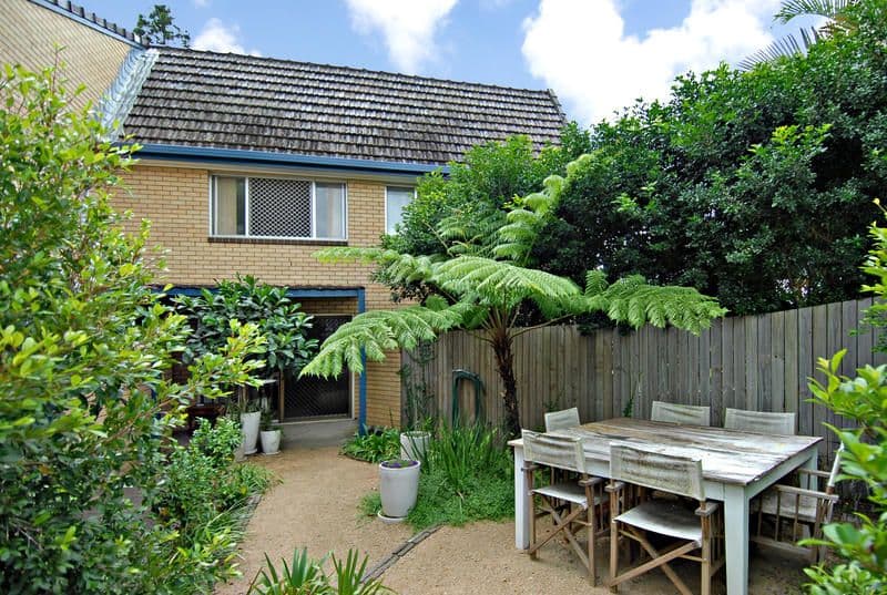 18 Moorak Street, TARINGA QLD 4068, Taringa - Image 1