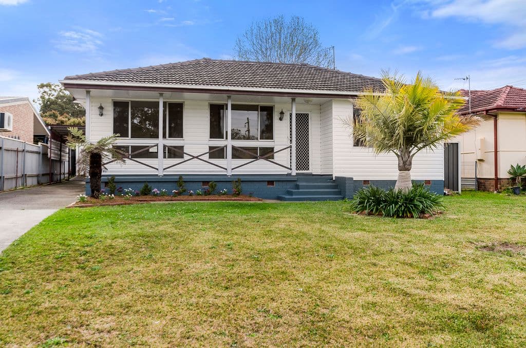 29 Garrard Avenue, Mount Warrigal - Image 1
