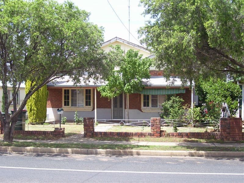 77 Dalton Street, PARKES NSW 2870, Parkes - Image 1