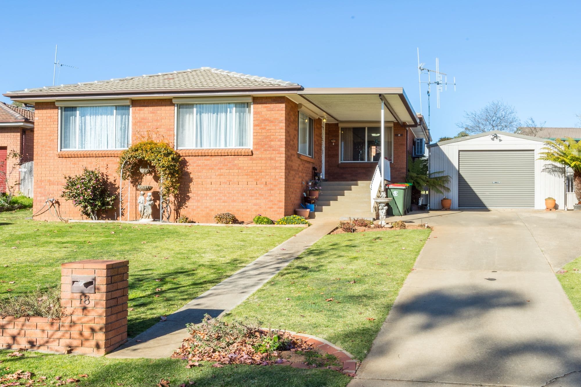 18 Torulosa Way, Orange - Image 1