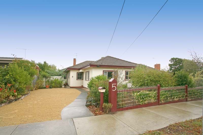 5 Jellicoe Street, BOX HILL SOUTH VIC 3128, Box Hill South - Image 1