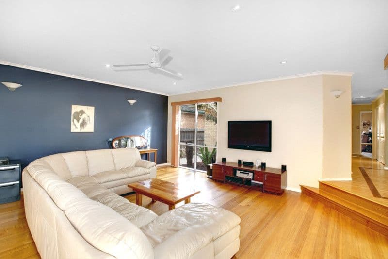 15 Robert Court, CROYDON VIC 3136, Croydon - Image 1