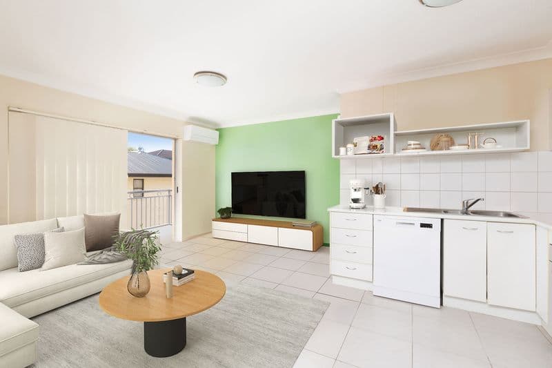 4/50 Alva Terrace, Gordon Park - Image 1