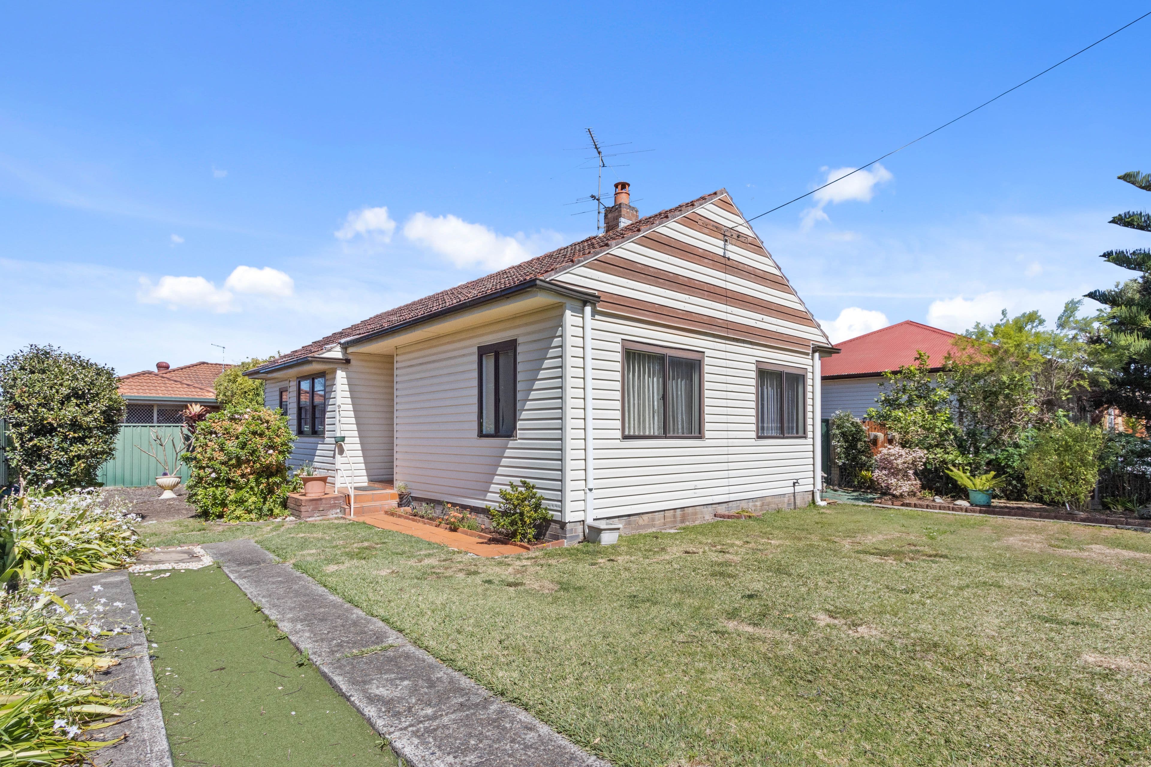 9 Ryan Road, Padstow NSW 2211, Padstow - Image 1