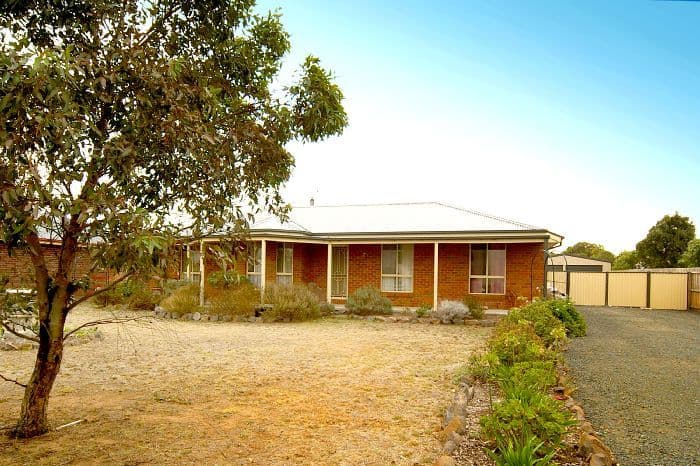 98 Charlton Road, BANNOCKBURN VIC 3331, Bannockburn - Image 1
