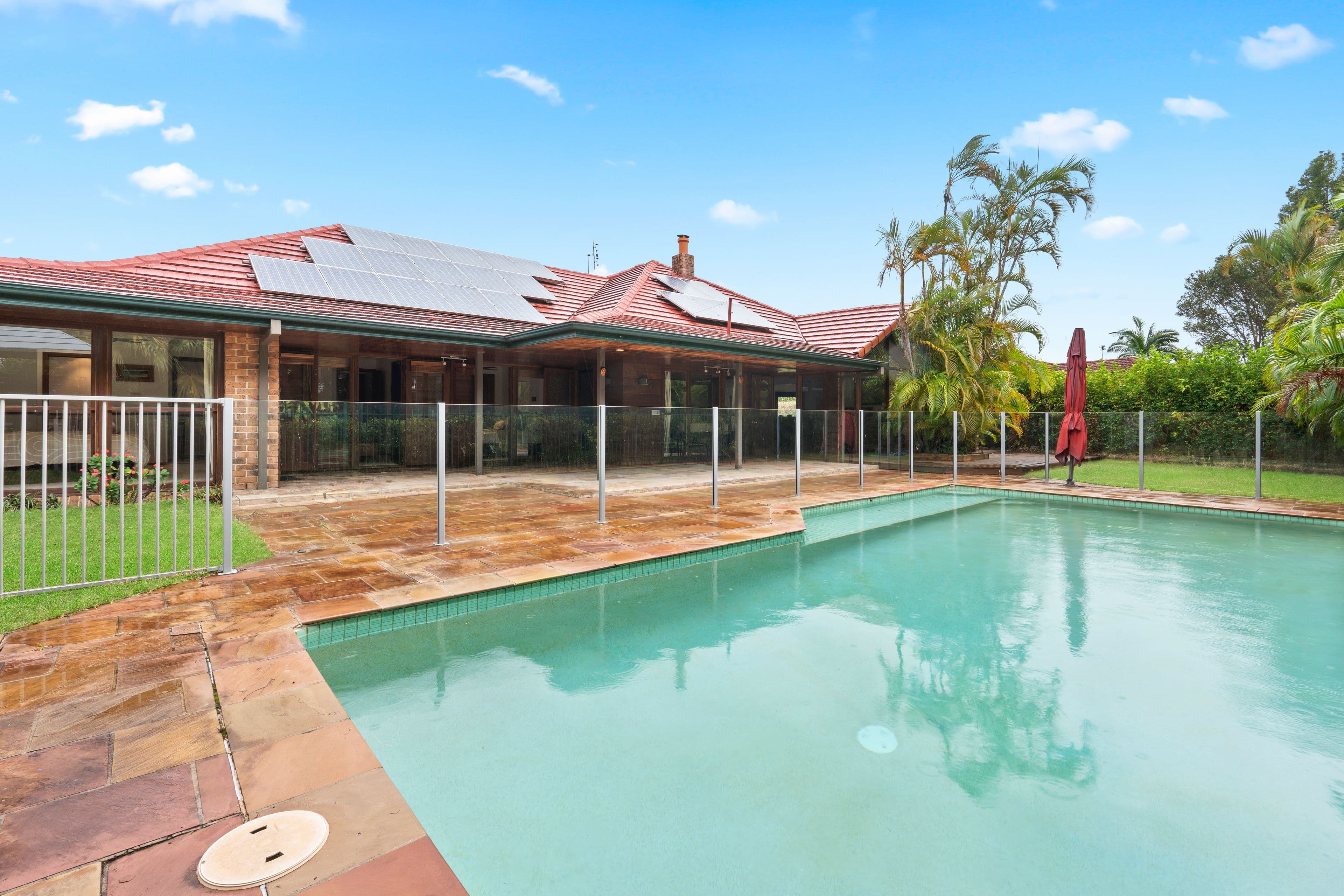 5 Bimini Court, Clear Island Waters QLD 4226, Clear Island Waters - Image 1