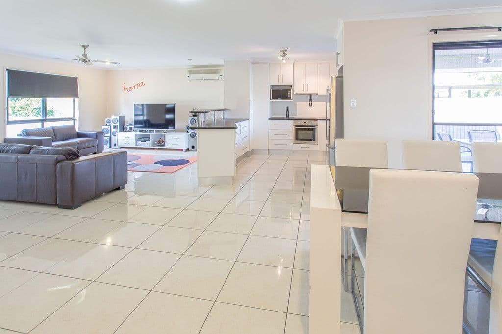 20 Victor Avenue, Glenella QLD 4740, Glenella - Image 1