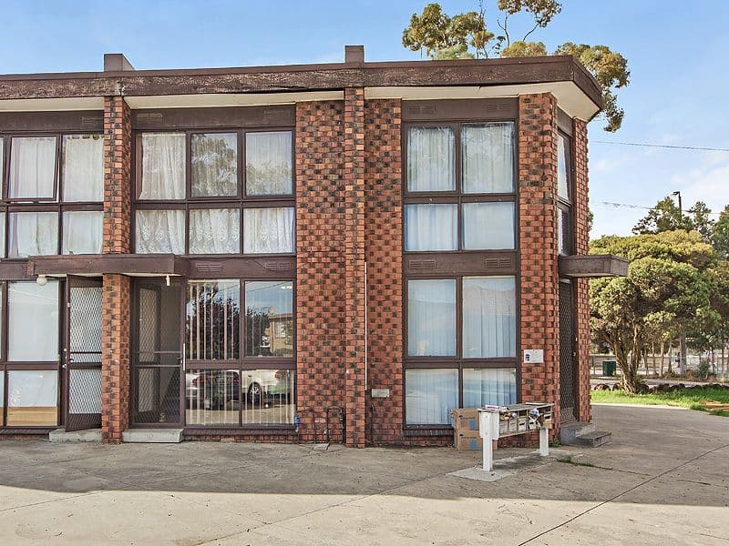 31 Marsden Crescent, ST ALBANS VIC 3021, St Albans - Image 1