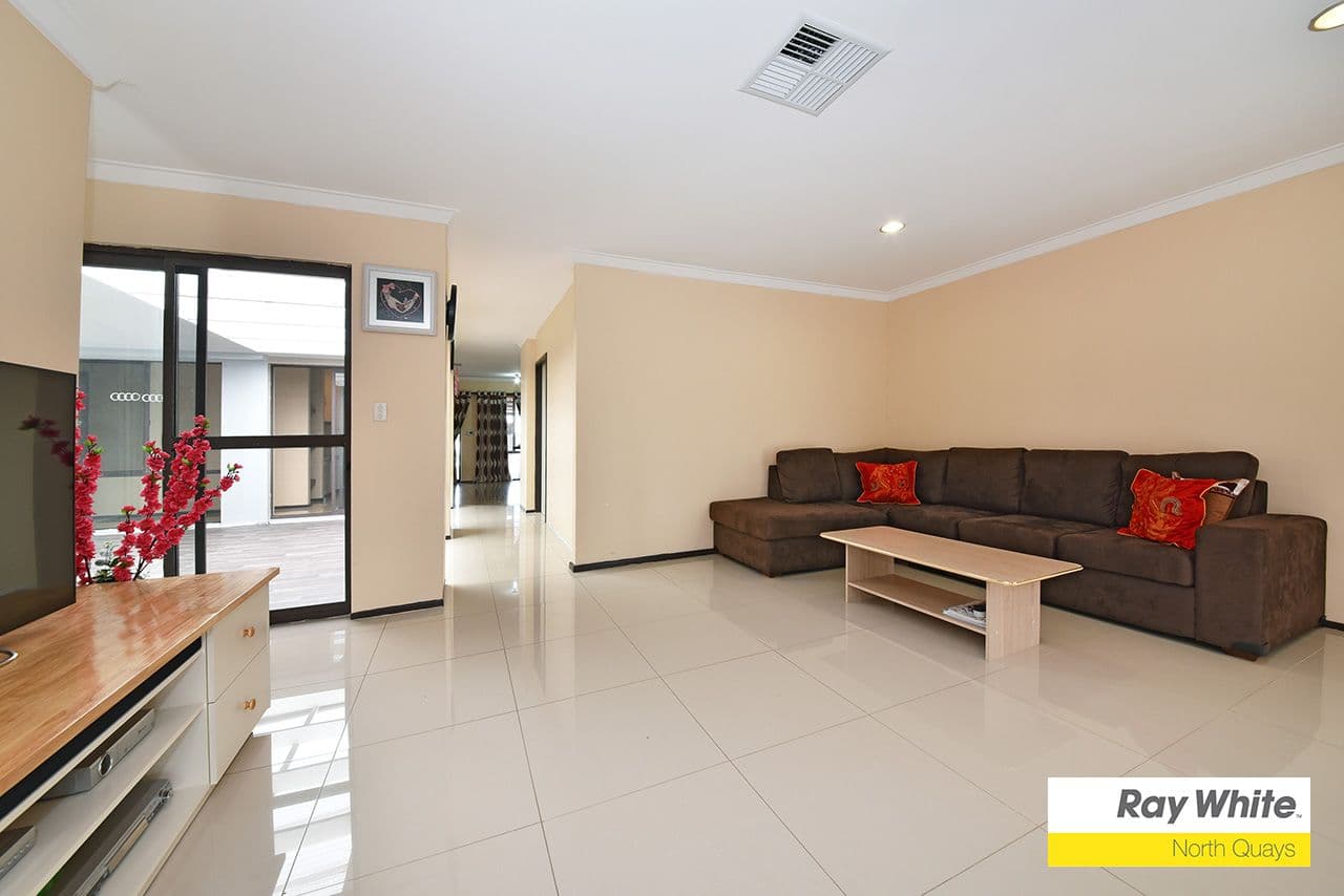 262 Erindale Road, Hamersley WA 6022, Hamersley - Image 1