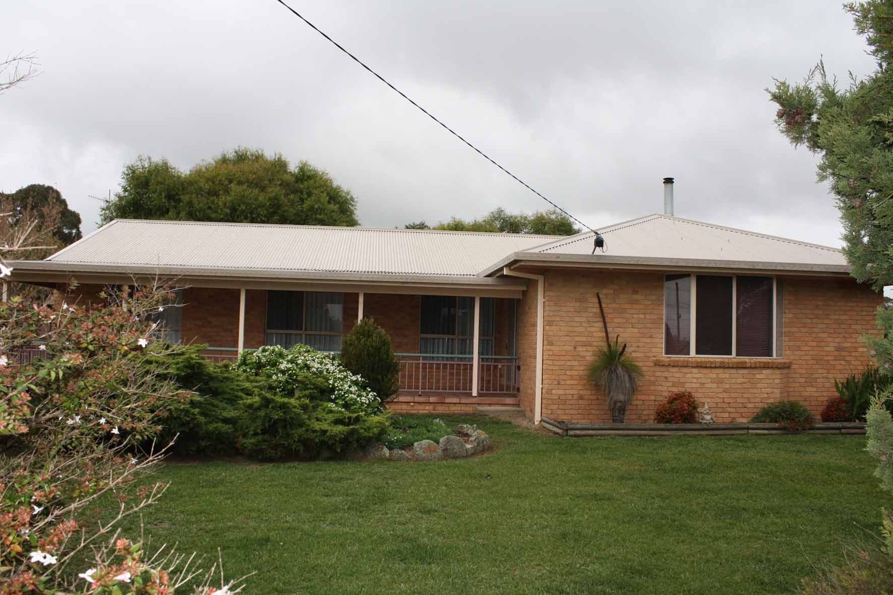 Glen Innes NSW 2370, Glen Innes - Image 1