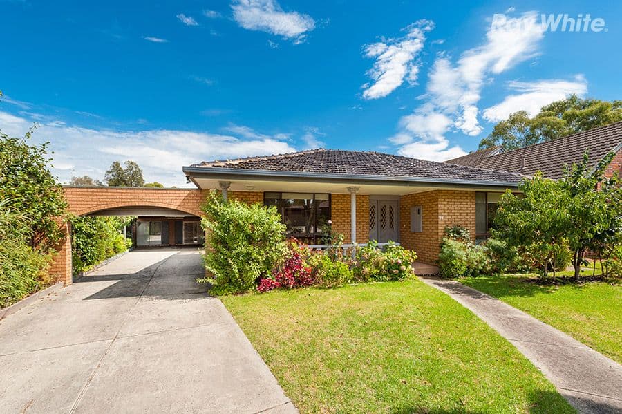 23 Clark Road, Ivanhoe, Ivanhoe - Image 1
