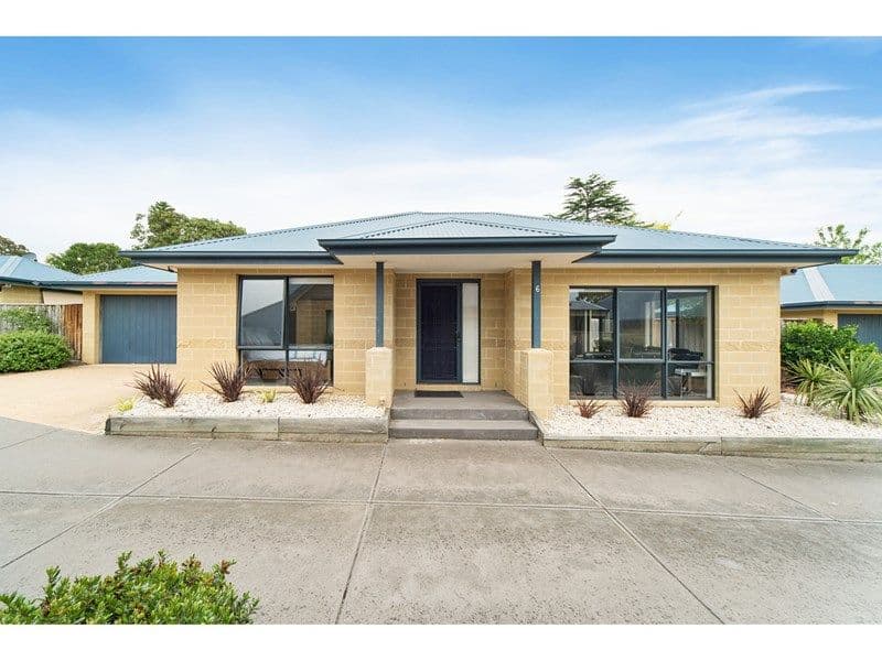 41 Yuille Street, Frankston VIC 3199, Frankston - Image 1