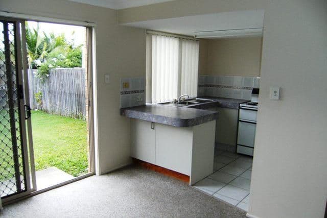 5 Colandra Court. 8 West King Street, SOUTHPORT QLD 4215, Southport - Image 1