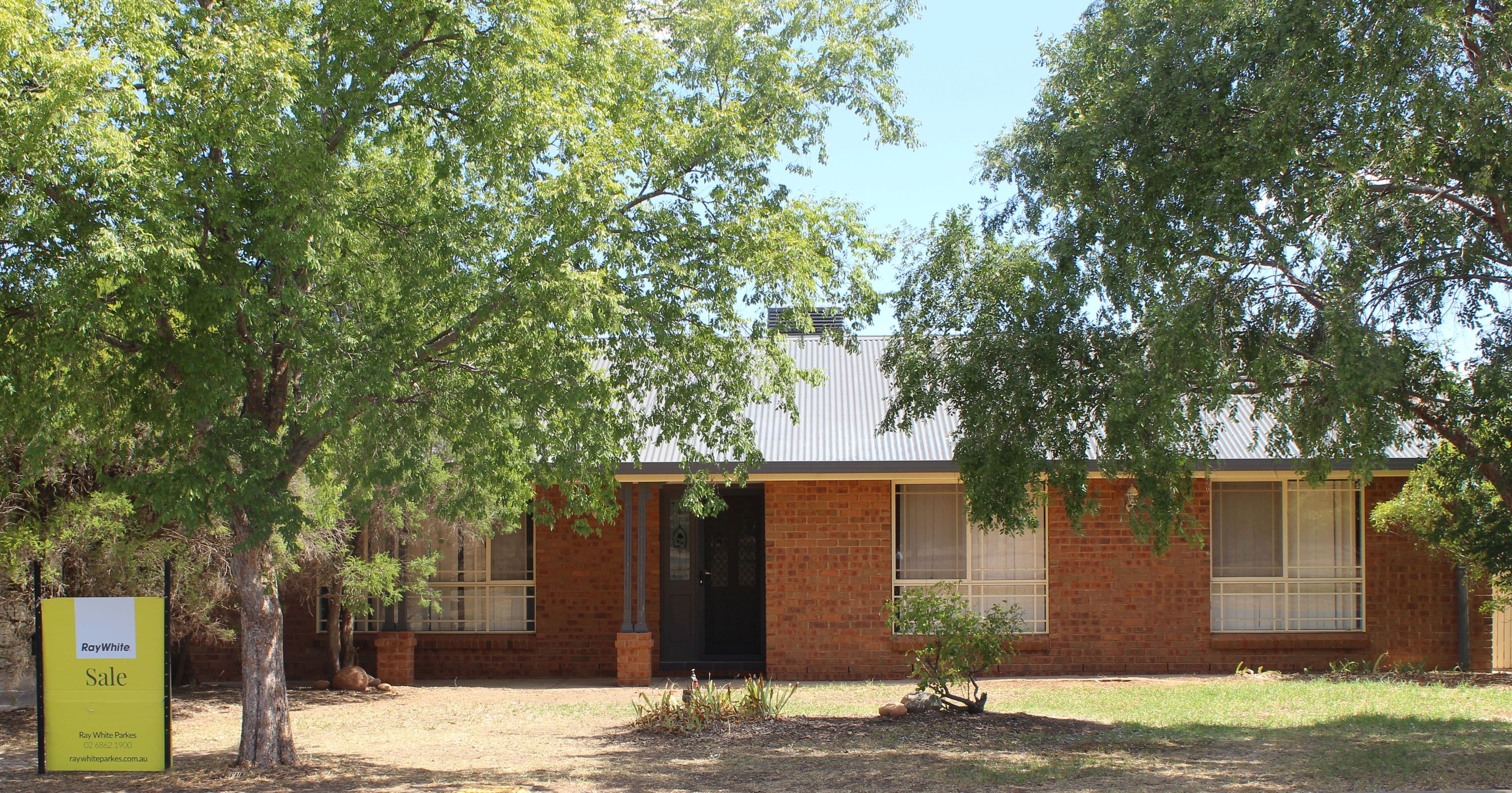 302 Condobolin Road, Parkes - Image 1