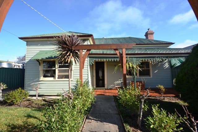 15 Moyle Street, SEYMOUR VIC 3660, Seymour - Image 1