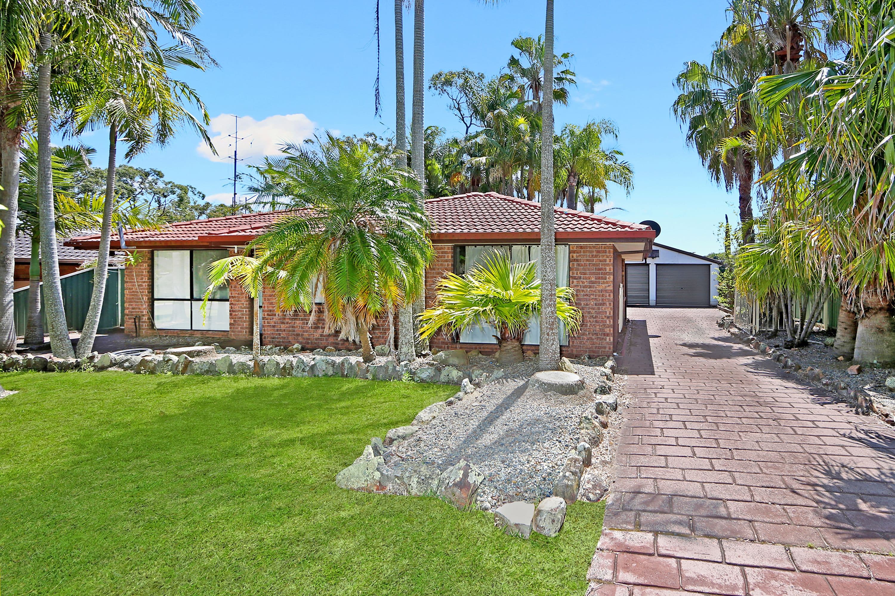 41 Vincent Close, Buff Point - Image 1