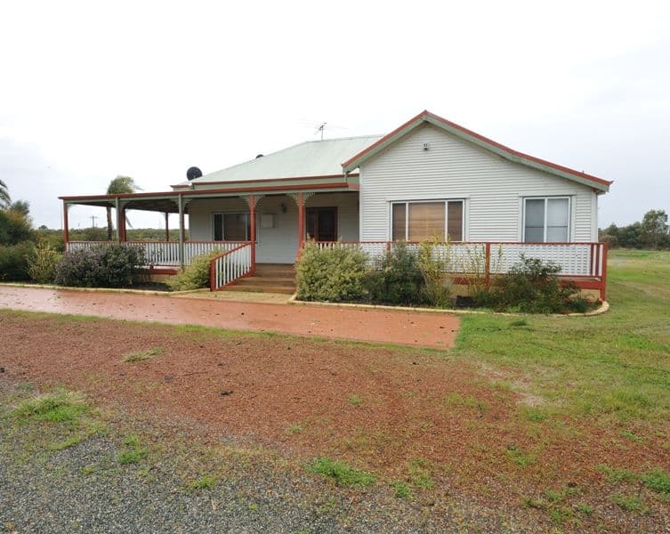 13 Sabrina Road, BALDIVIS WA 6171, Baldivis - Image 1