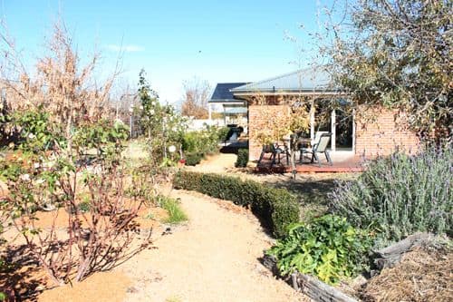 25 Ashby Drive, BUNGENDORE NSW 2621, Bungendore - Image 1
